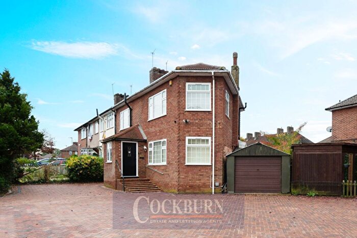 4 Bedroom Semi-Detached House To Rent In Dunkery Road, London, SE9