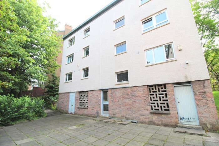 2 Bedroom Flat To Rent In Wilton Court, Glasgow, G20