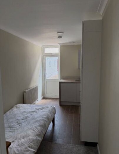 Studio To Rent In Highwood Gardens, Ilford, Essex, IG5
