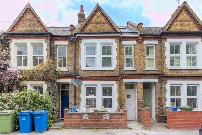 4 Bedroom Terraced House To Rent In Aylesbury Road, Walworth, SE17