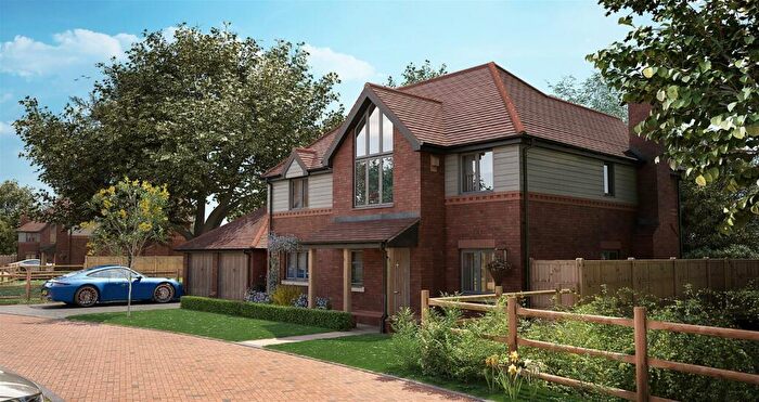 5 Bedroom Detached House For Sale In The Beeches, Arundel Road, Fontwell, BN18