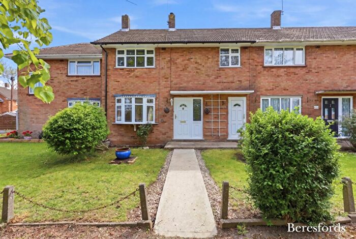 3 Bedroom Terraced House For Sale In Wainwright Avenue, Hutton, CM13