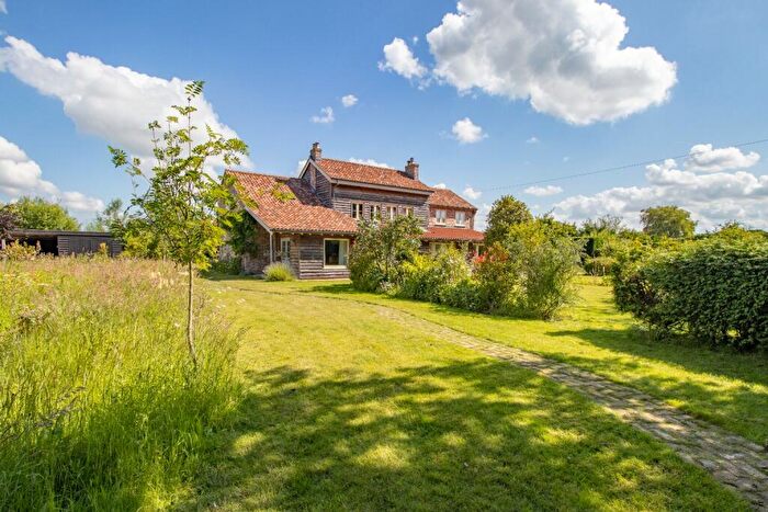 5 Bedroom Detached House For Sale In Low Road, Pentney, PE32