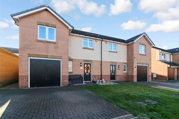 3 Bedroom Semi Detached House For Sale In Buttercup Crescent, Cambuslang, Glasgow, South Lanarkshire, G72