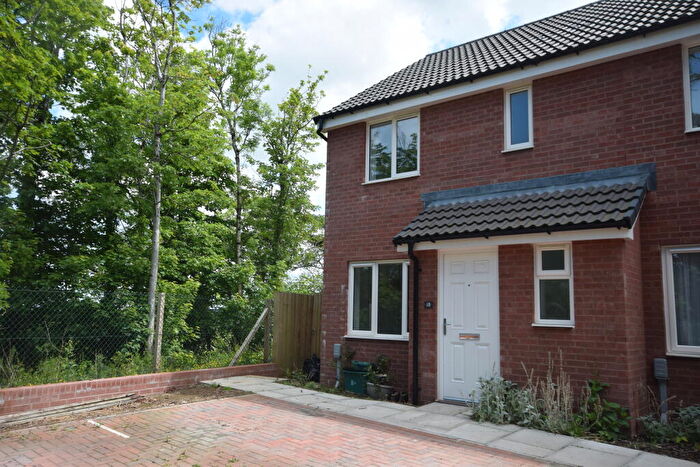 3 Bedroom Semi Detached House To Rent In Sams Close, Bideford, Devon, EX39