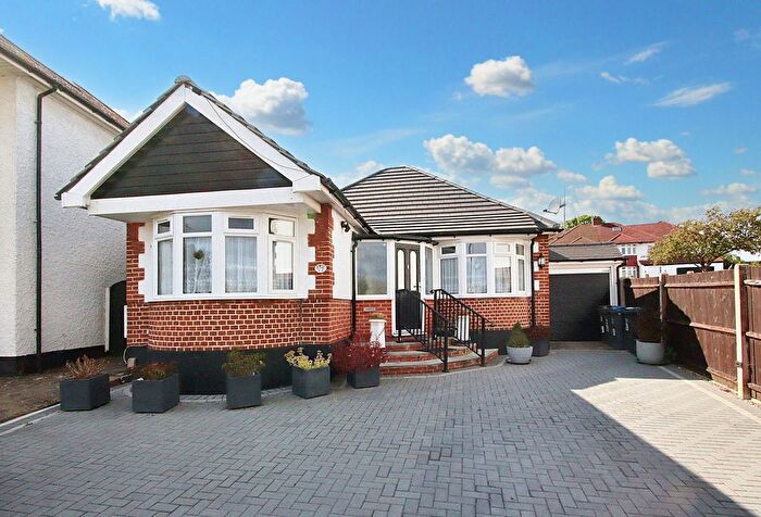 3 Bedroom Detached Bungalow For Sale In Addisons Close, Shirley, CR0