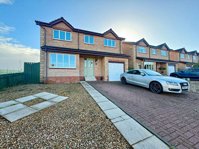 4 Bedroom Detached House For Sale In Lithgow Place, Denny, FK6