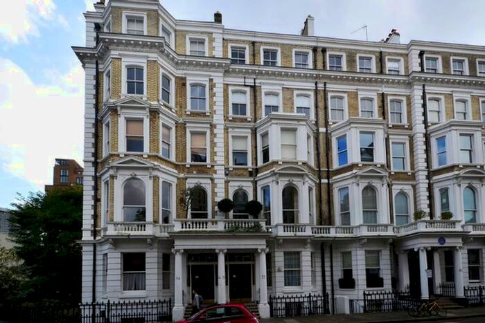 2 Bedroom Flat To Rent In Cornwall Gardens, South Kensington, London, SW7
