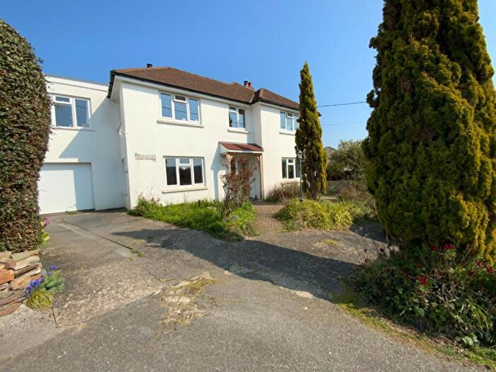 5 Bedroom Detached House For Sale In First Raleigh, Bideford, EX39