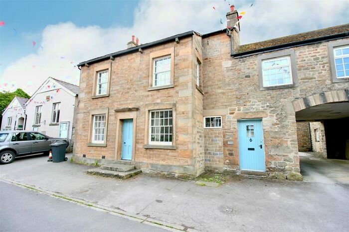 4 Bedroom End Of Terrace House For Sale In Main Street, Wray, Lancaster, LA2
