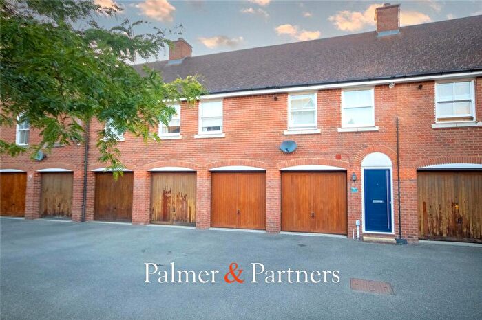 2 Bedroom Coach House For Sale In Garland Road, Colchester, Essex, CO2