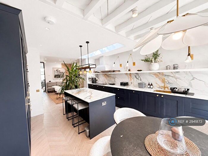 4 Bedroom End Of Terrace House To Rent In Foxbury Road, Bromley, BR1
