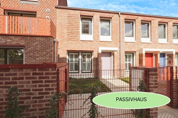 3 Bedroom Terraced House For Sale In Duncombe Square, Burton Stone Lane, York, YO30