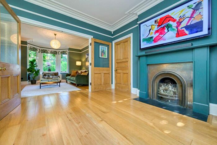 5 Bedroom Detached House For Sale In St Peters Hill, Caversham Heights, RG4