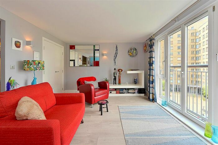 1 Bedroom Flat To Rent In Franklin Building, Westferry Road, E14
