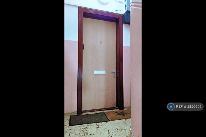 Studio To Rent In New St, Paisley, PA1