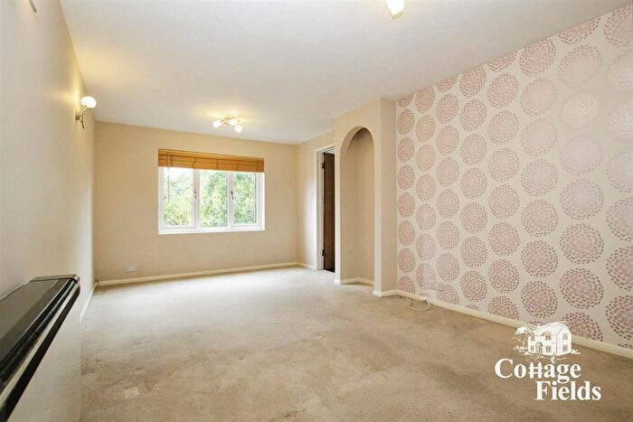 1 Bedroom Flat To Rent In Lockwood Place, London, E4