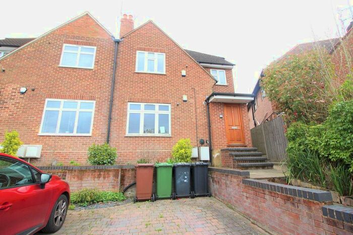 2 Bedroom Maisonette To Rent In Highland Drive, Bushey, WD23