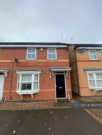 3 Bedroom Semi-Detached House To Rent In Avonmouth Drive, Alvaston, Derby, DE24