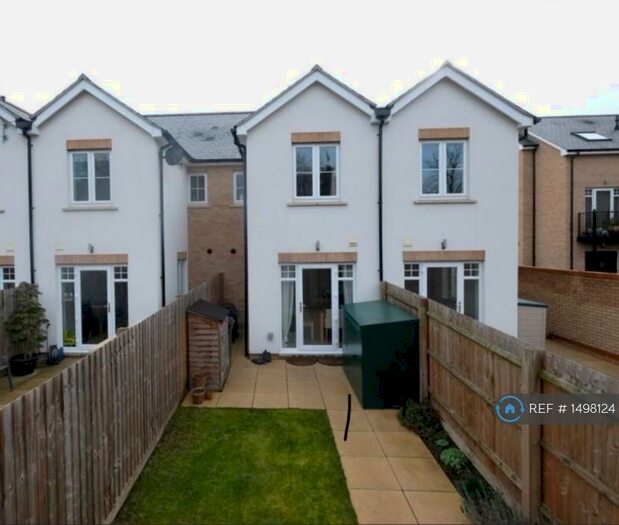 2 Bedroom Terraced House To Rent In School View Road, Chelmsford, CM1