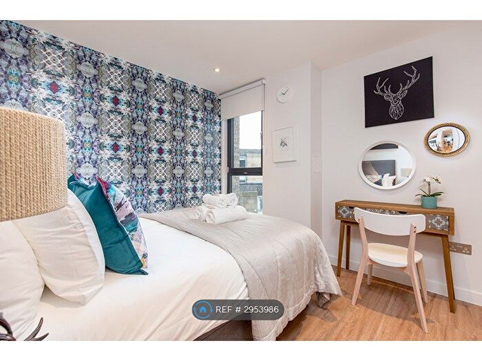 1 Bedroom Flat To Rent In King's Stables Road, Edinburgh, EH1