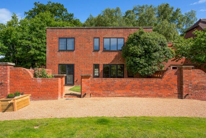 2 Bedroom Flat To Rent In Rosemary Lane, Flimwell, Wadhurst, TN5