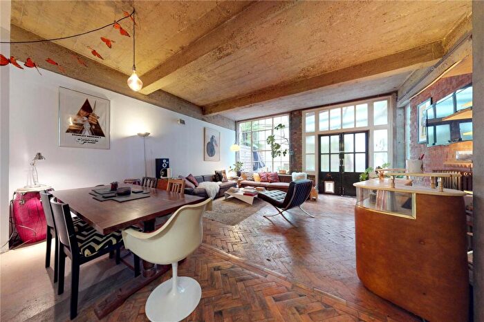 2 Bedroom Apartment To Rent In Tudor Road, Hackney, London, E9