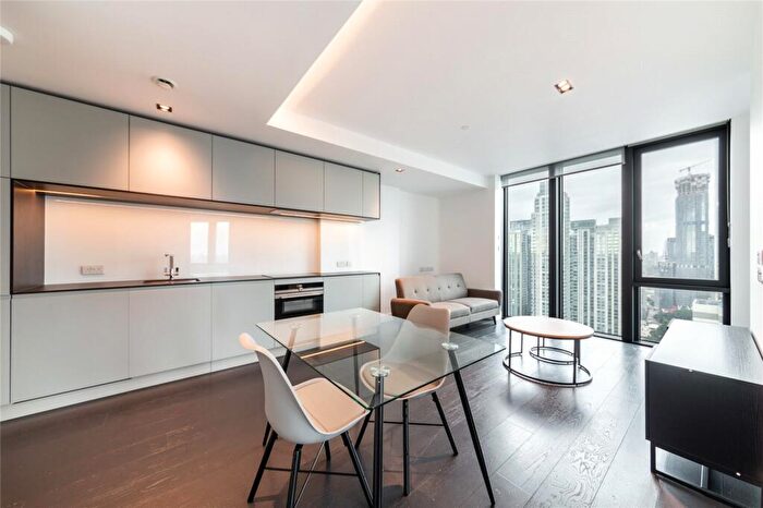 1 Bedroom Apartment To Rent In Amory Tower, Marsh Wall, Canary Wharf, London, E14