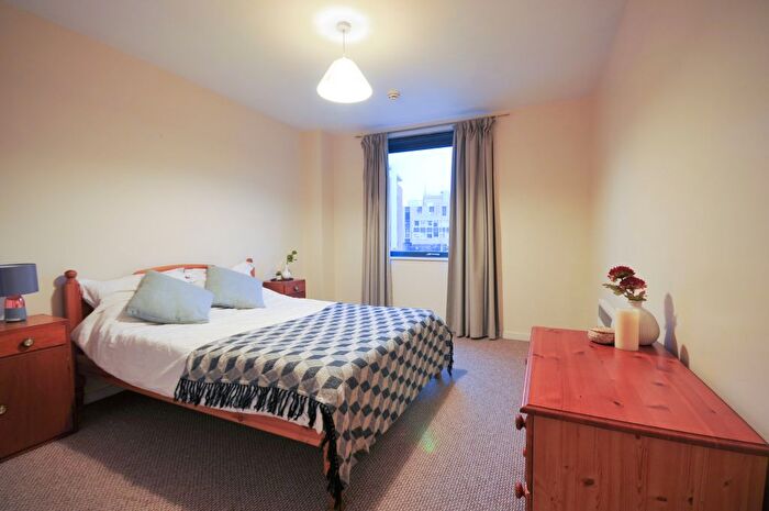 1 Bedroom Flat For Sale In Chapel Street, Salford, M3