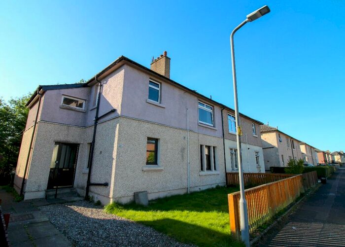 2 Bedroom Flat To Rent In Dollar Avenue, Falkirk, FK2