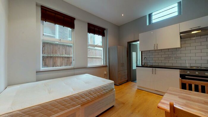 Studio To Rent In Fordwych Road, NW2