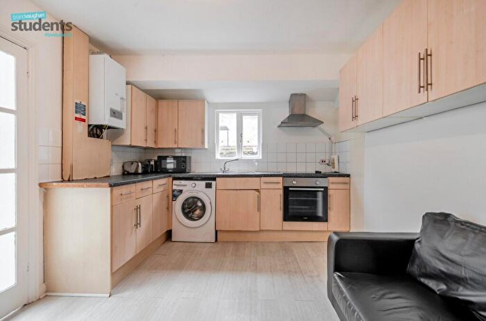 1 Bedroom Terraced House To Rent In Roedale Road, Brighton, East Sussex, BN1