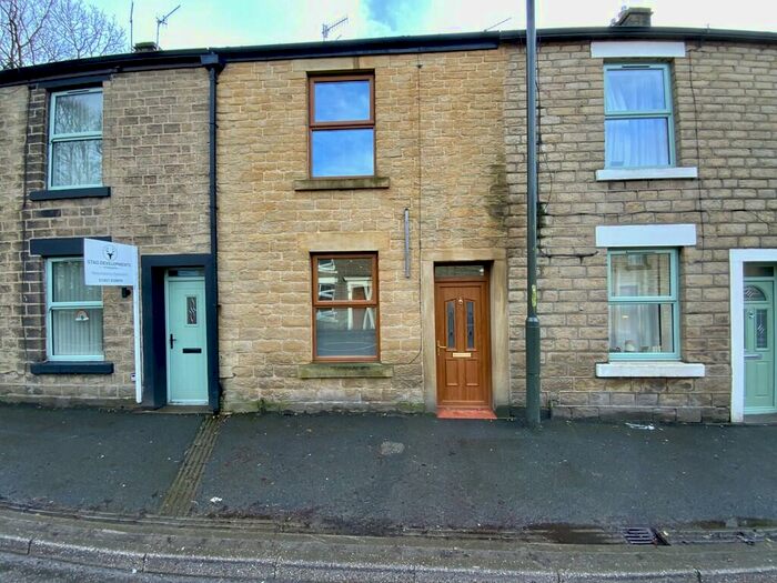 2 Bedroom Terraced House To Rent In Sheffield Road, Glossop, SK13