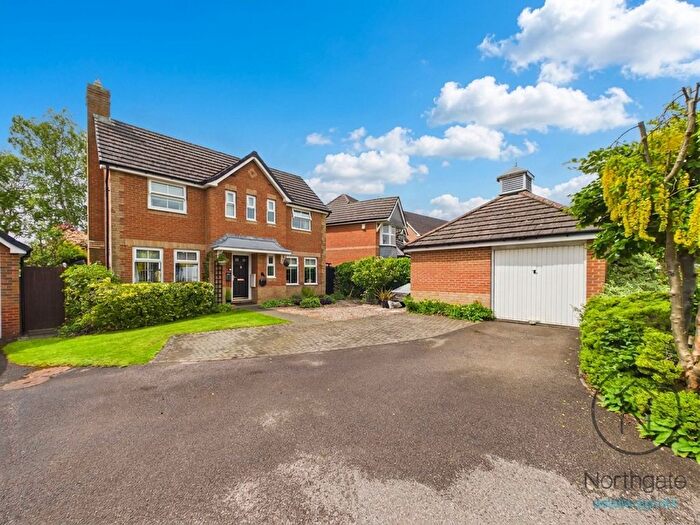 4 Bedroom Detached House For Sale In Oakwood Drive, Darlington, DL1