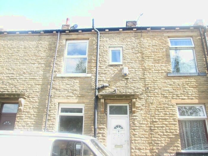 2 Bedroom Terraced House To Rent In Horsman St, Bradford, BD4