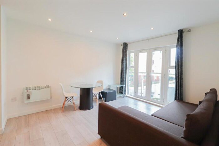 2 Bedroom Apartment To Rent In Monea Hall, City Centre, Coventry, CV1
