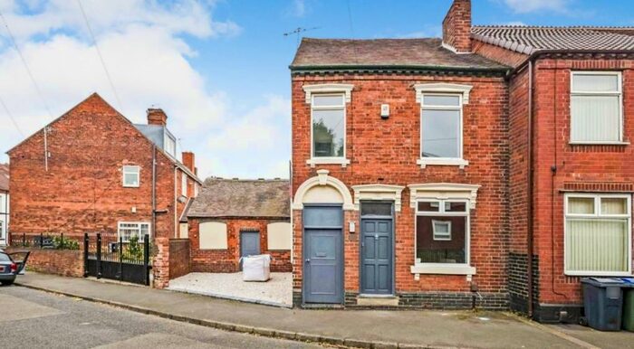3 Bedroom Terraced House To Rent In Church Street, Cradley Heath, B64