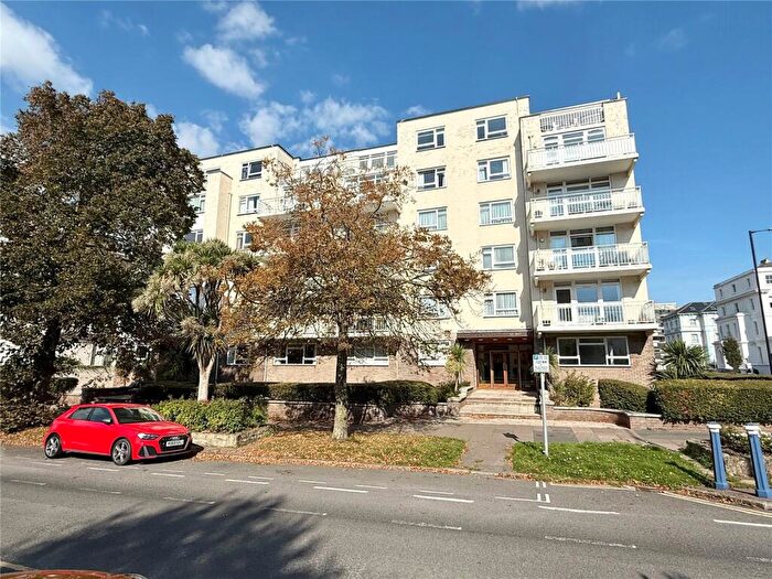 3 Bedroom Apartment For Sale In Devonshire Place, Eastbourne, East Sussex, BN21