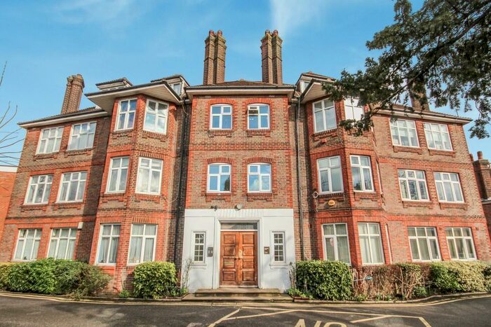 3 Bedroom Flat To Rent In Bridgewater Road, Wembley, HA0