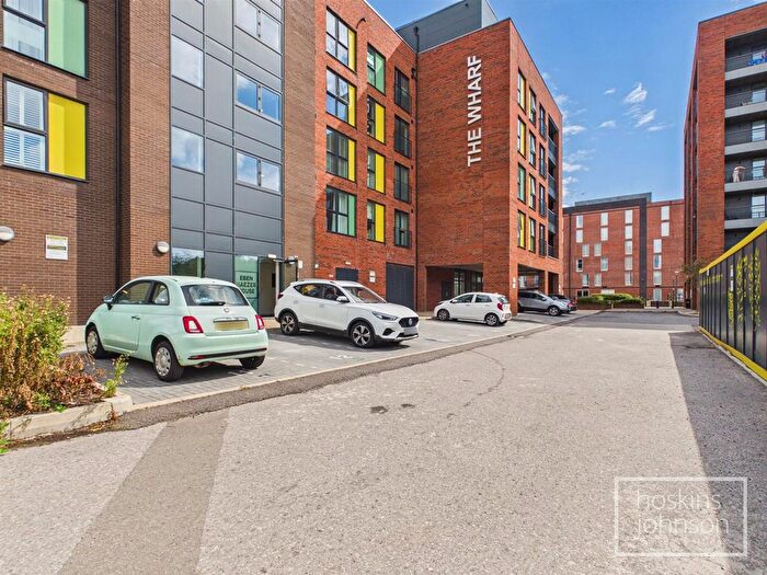 2 Bedroom Flat To Rent In Schooner Way, Atlantic Wharf, Cardiff, CF10