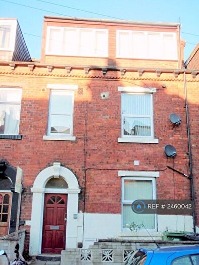 2 Bedroom Flat To Rent In Armley, Leeds, LS12