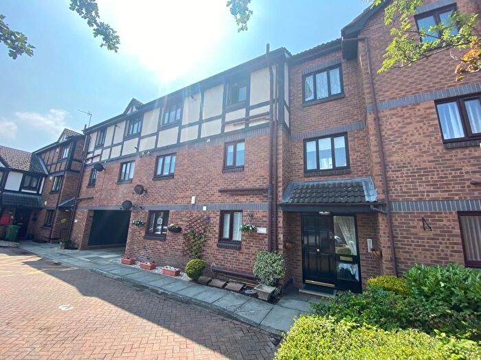 1 Bedroom Flat To Rent In Heron Court, Liverpool, L31