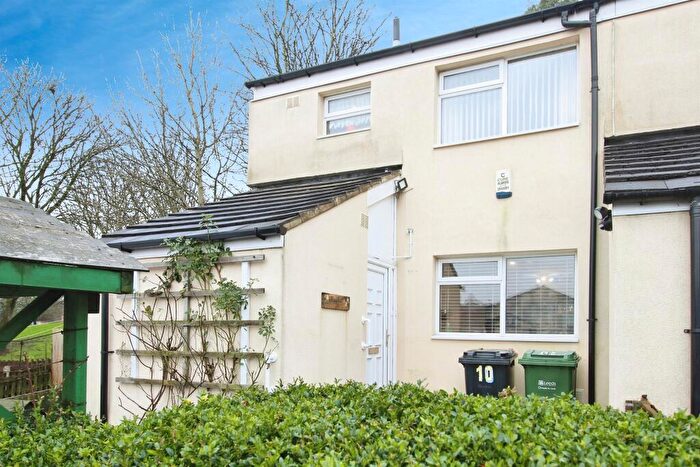 2 Bedroom Semi Detached House For Sale In Holborn View, Leeds, LS6