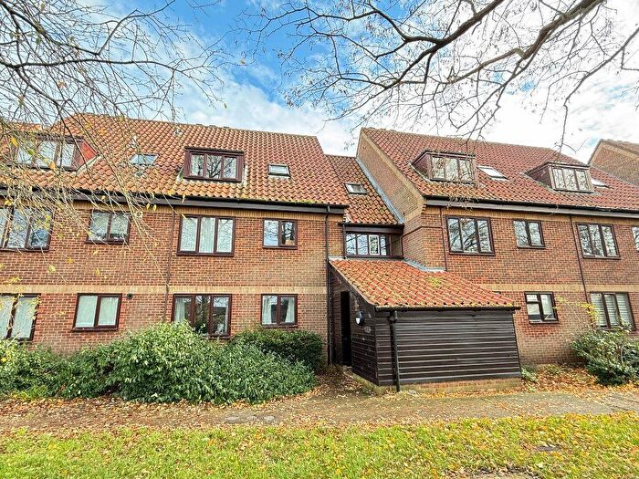 1 Bedroom Flat To Rent In Armstrong Close, Newmarket, CB8