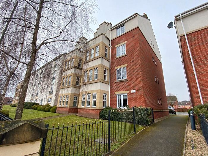 2 Bedroom Apartment To Rent In Linacre House, Archdale Close, Chesterfield, S40