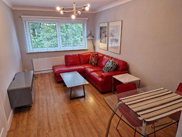 2 Bedroom Flat To Rent In The Park, , Clumber Court, Nottingham, NG7