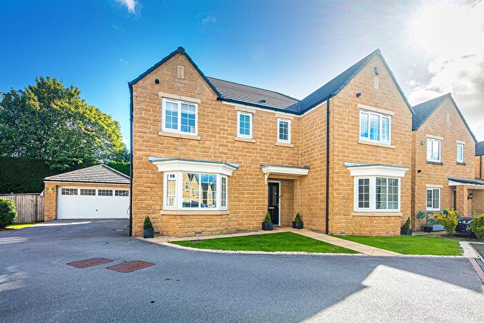 5 Bedroom Detached House For Sale In Standall Close, Dronfield Woodhouse, S18