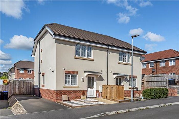 3 Bedroom Semi Detached House For Sale In Lansley Road, Ludgershall, Andover, SP11