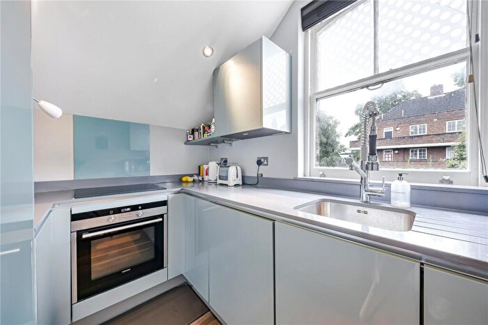 2 Bedroom Apartment To Rent In St. Johns Wood High Street, London, NW8