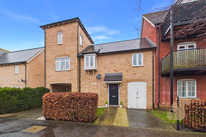 1 Bedroom Coach House For Sale In Hooper Avenue, Colchester, CO2